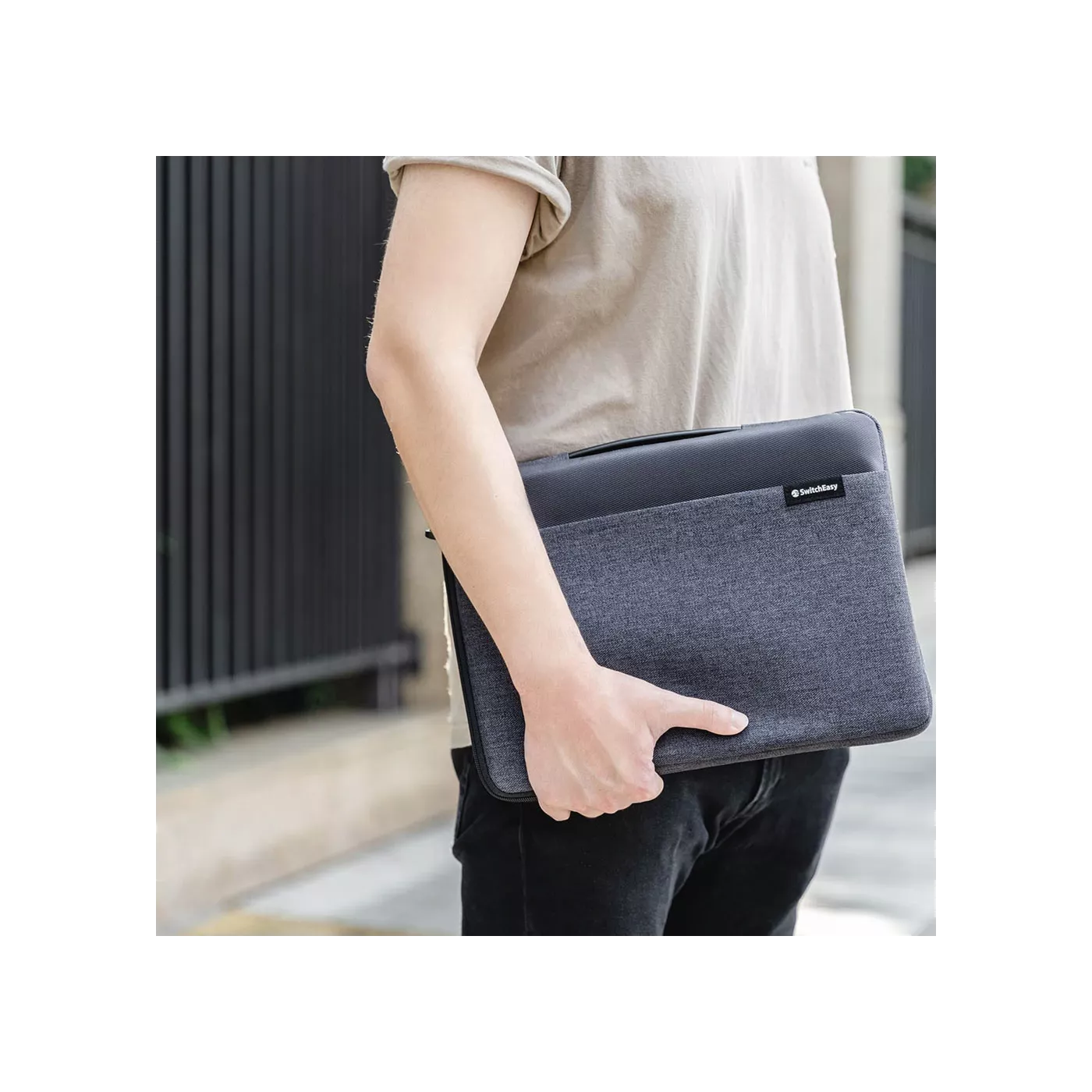 SwitchEasy Urban Carrying Pouch for 16-inch MacBook