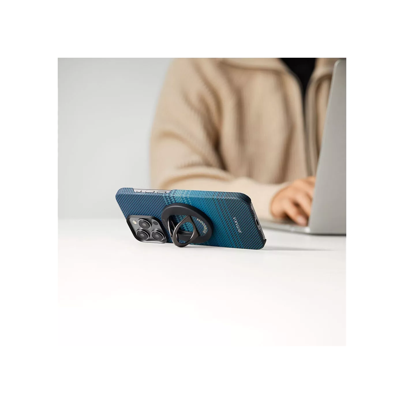 Pitaka MagSafe Grip 3